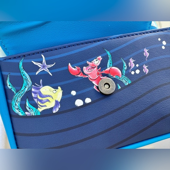 The Little Mermaid 🧜🏻♀️ Backpack - Picture 7 of 11
